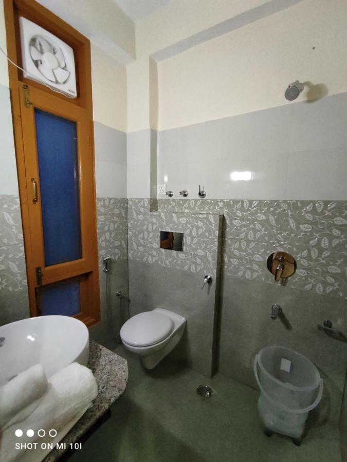 Hotel Cozy Haven Mandi Exterior photo