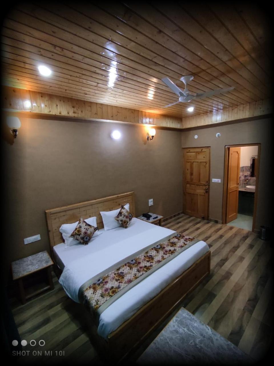 Hotel Cozy Haven Mandi Exterior photo
