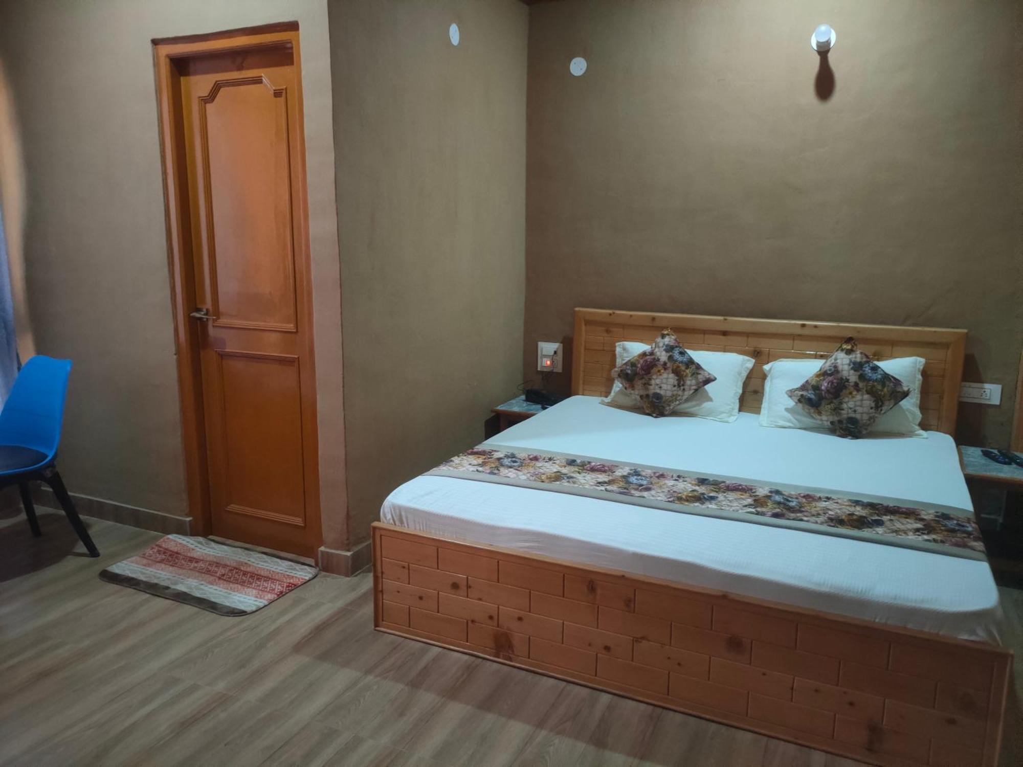 Hotel Cozy Haven Mandi Exterior photo