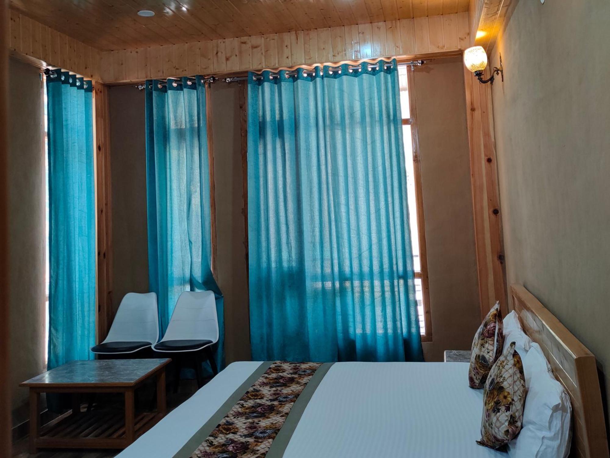 Hotel Cozy Haven Mandi Room photo